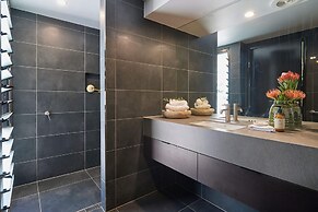 Olio Bello Lakeside Glamping