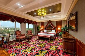 Express Inn The Business Luxury Hotel