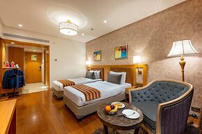 Express Inn The Business Luxury Hotel