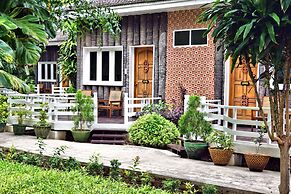 KMA Bagan Village Hotel