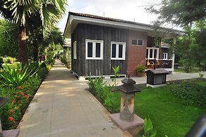 KMA Bagan Village Hotel