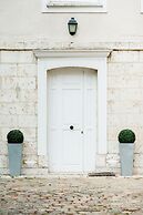 Maison Ailleurs