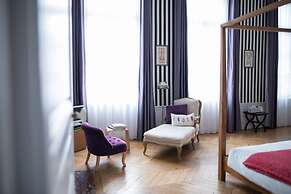 Maison Ailleurs