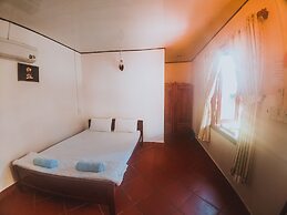 Be Home 3 Hostel and Bungalow