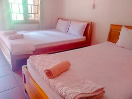 Be Home 3 Hostel and Bungalow