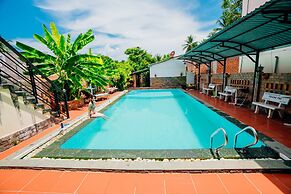 Be Home 3 Hostel and Bungalow