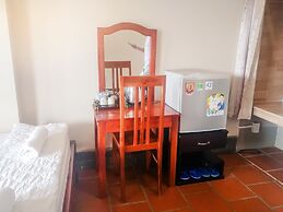 Be Home 3 Hostel and Bungalow