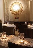 Nambiti Plains Private Game Lodge