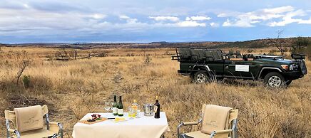 Nambiti Plains Private Game Lodge