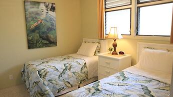 Kona Bali Kai 223 - Oceanfront 2 Bedroom Condo by RedAwning