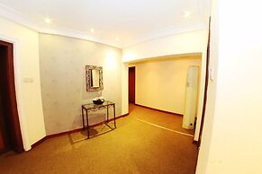 Pearl Gate Hotel