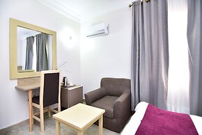 Pearl Gate Hotel