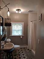 Burdett House Bed & Breakfast