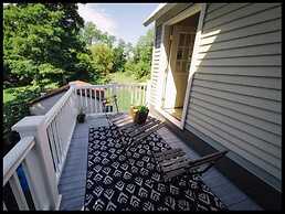 Burdett House Bed & Breakfast