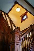 Burdett House Bed & Breakfast