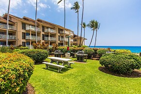 Sea Ge 1-205-oceanfront 2 Bedroom Condo by RedAwning