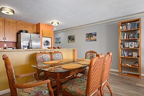 Sea Ge 1-205-oceanfront 2 Bedroom Condo by RedAwning