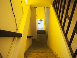 NEW WORLD INN - Hostel