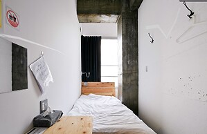 NEW WORLD INN - Hostel