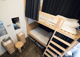 NEW WORLD INN - Hostel