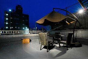 NEW WORLD INN - Hostel