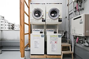 NEW WORLD INN - Hostel