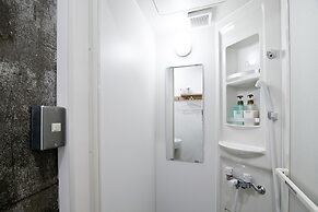 NEW WORLD INN - Hostel