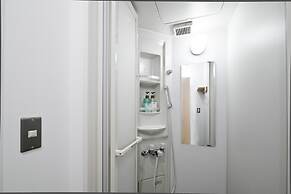 NEW WORLD INN - Hostel