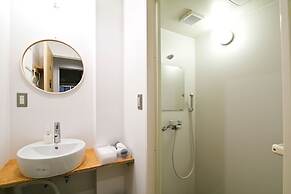 NEW WORLD INN - Hostel