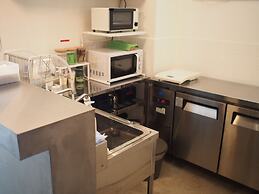 NEW WORLD INN - Hostel