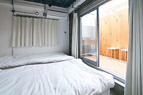 NEW WORLD INN - Hostel