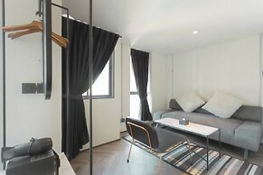 IR-ON Hotel