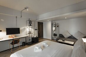 IR-ON Hotel
