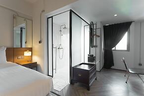 IR-ON Hotel