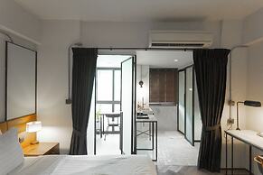 IR-ON Hotel