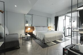 IR-ON Hotel