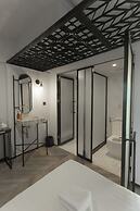 IR-ON Hotel