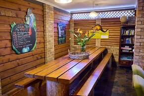 On The Wallaby Eco Lodge - Hostel