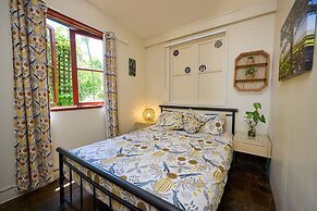 On The Wallaby Eco Lodge - Hostel