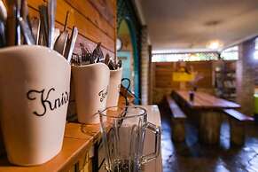 On The Wallaby Eco Lodge - Hostel