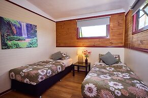 On The Wallaby Eco Lodge - Hostel