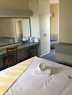 Emerald Central Hotel