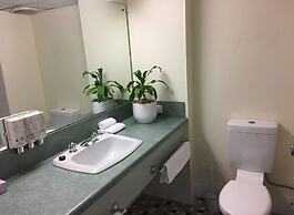 Emerald Central Hotel