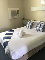 Emerald Central Hotel