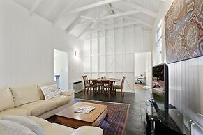 Port Douglas Cottage and Lodge