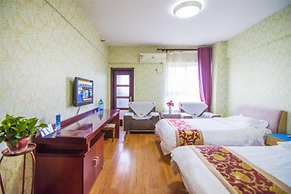 Golden Tree Business Hotel