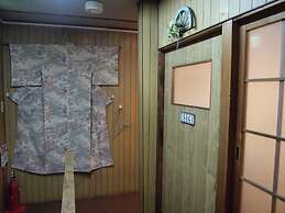 Guesthouse Usagi-Momiji - Hostel