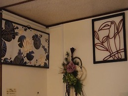 Guesthouse Usagi-Momiji - Hostel