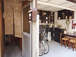 Guesthouse Usagi-Momiji - Hostel