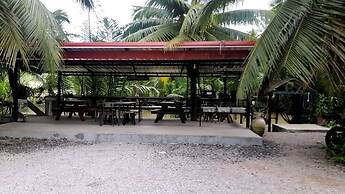 Rim Nam Lomyen Resort